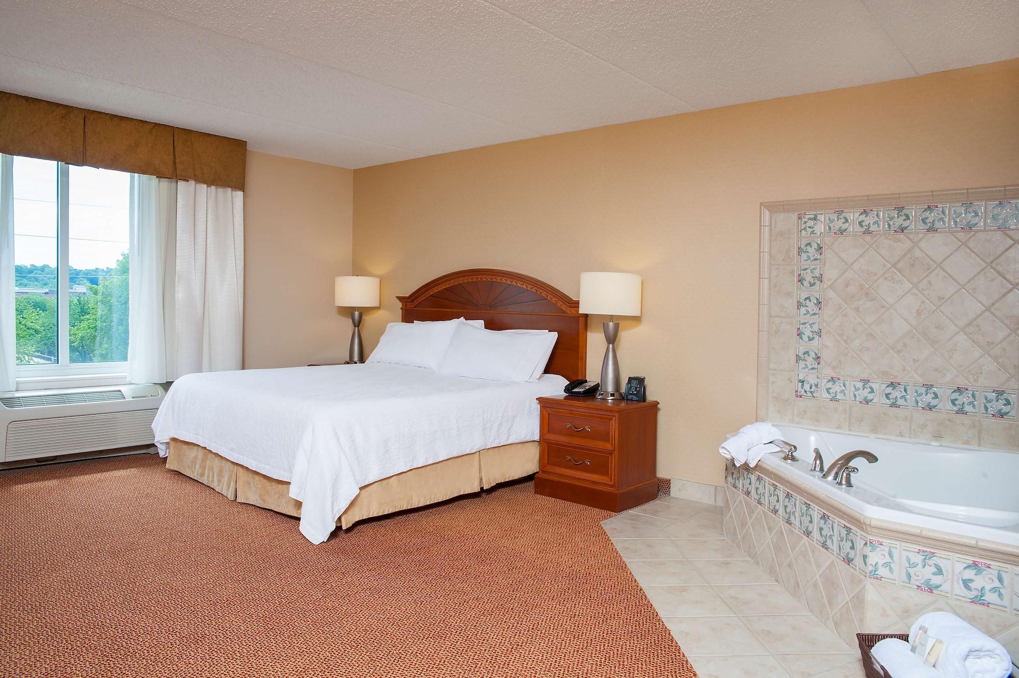 Hilton Garden Inn West Lafayette Wabash Landing Bagian luar foto