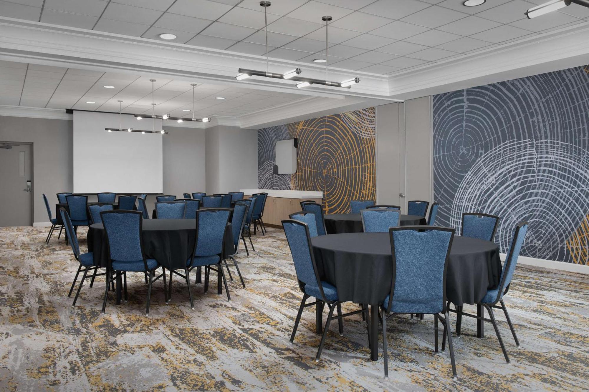 Hilton Garden Inn West Lafayette Wabash Landing Bagian luar foto