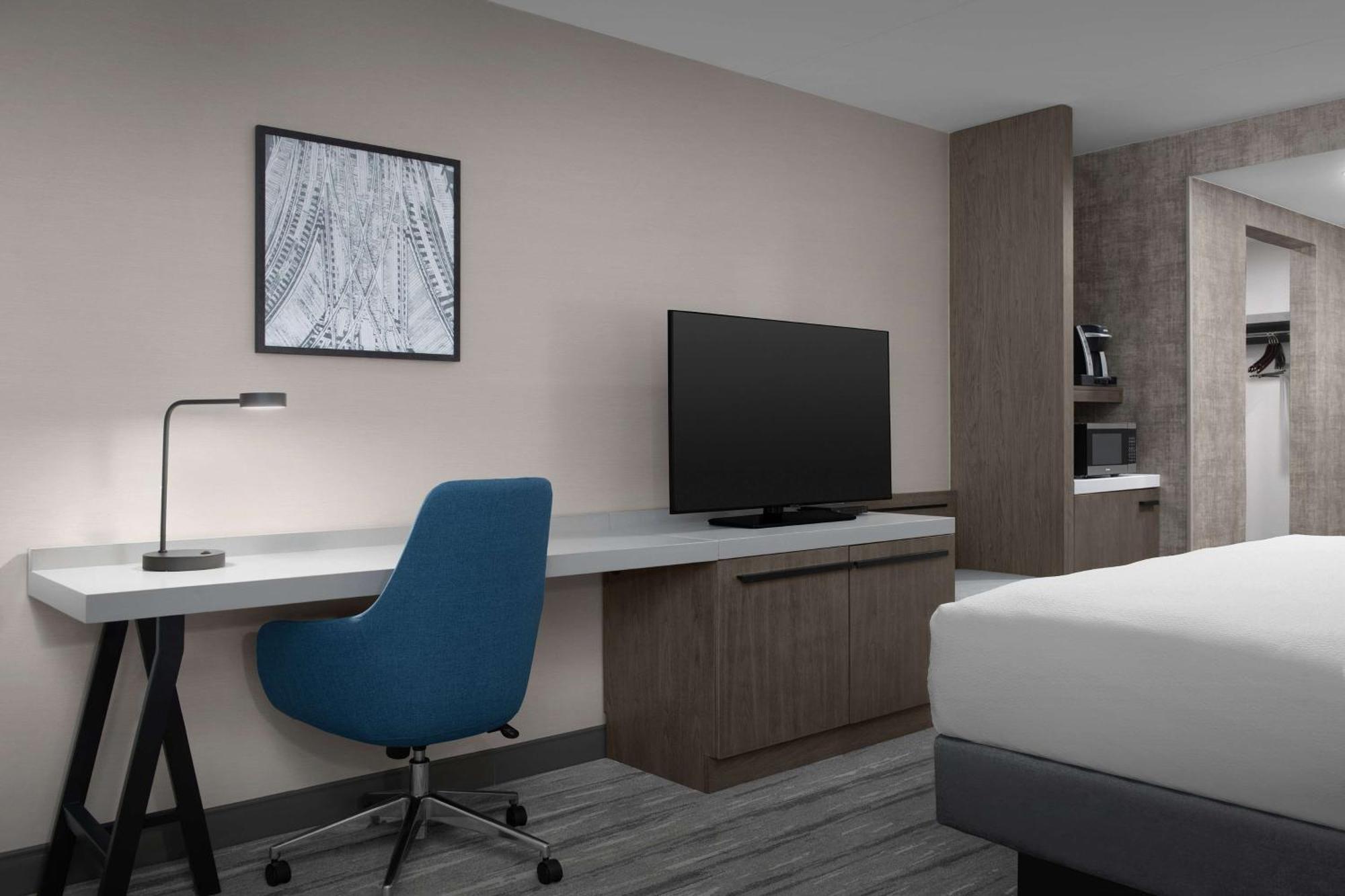 Hilton Garden Inn West Lafayette Wabash Landing Bagian luar foto